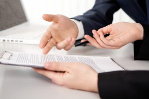 ¿Son condenables los comentarios ofensivos en redes sociales?