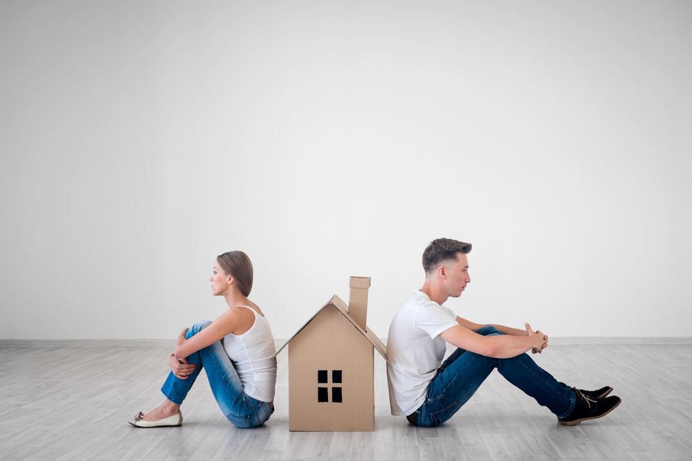 Divorcio y adjudicación de la vivienda familiar: ¿Cómo decidir quién se queda con la propiedad?