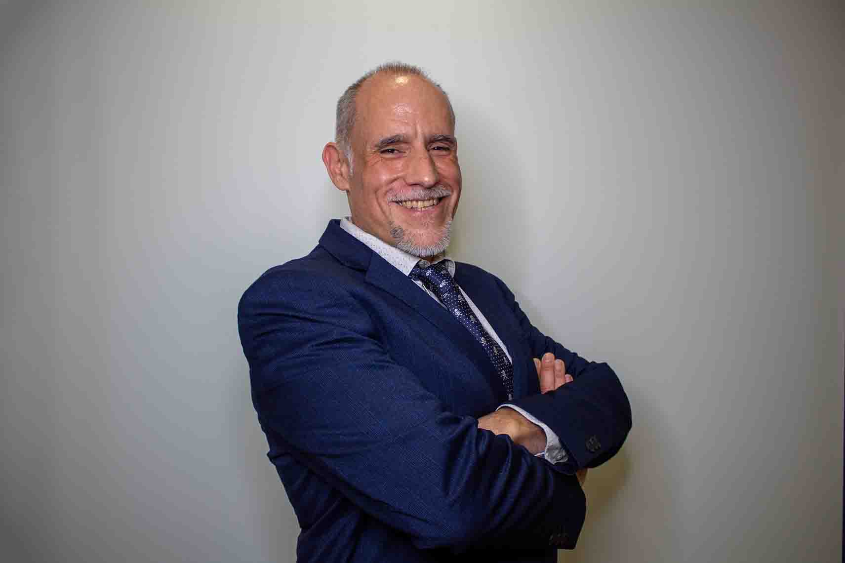 Paco Palomares, Abogado