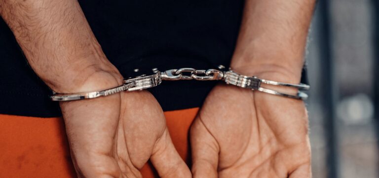 Fases del procedimiento penal en España explicadas paso a paso por un abogado penalista.